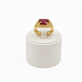 BIG RUBY RING AND YELLOW DIAMONDS